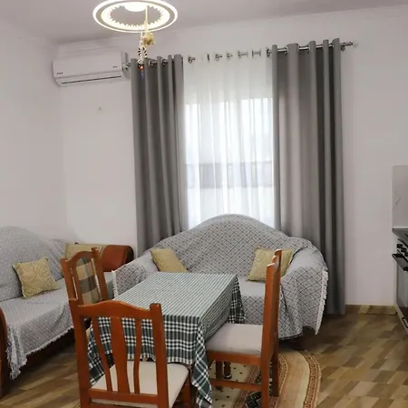 Allkushi Apartamento *